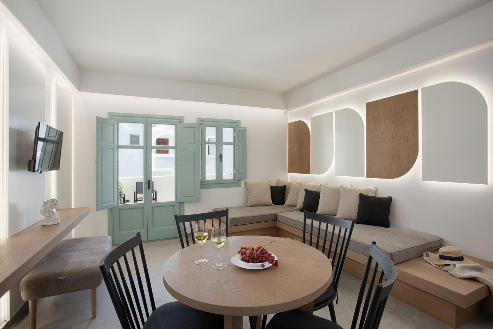 New Villa Katerina - 6 Villas & 6 Private Jacuzzi Emporio  المظهر الخارجي الصورة